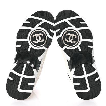 Chanel Mesh Suede Calfskin Grained Calfskin Womens CC Sneakers 39 White Black 6 of 7