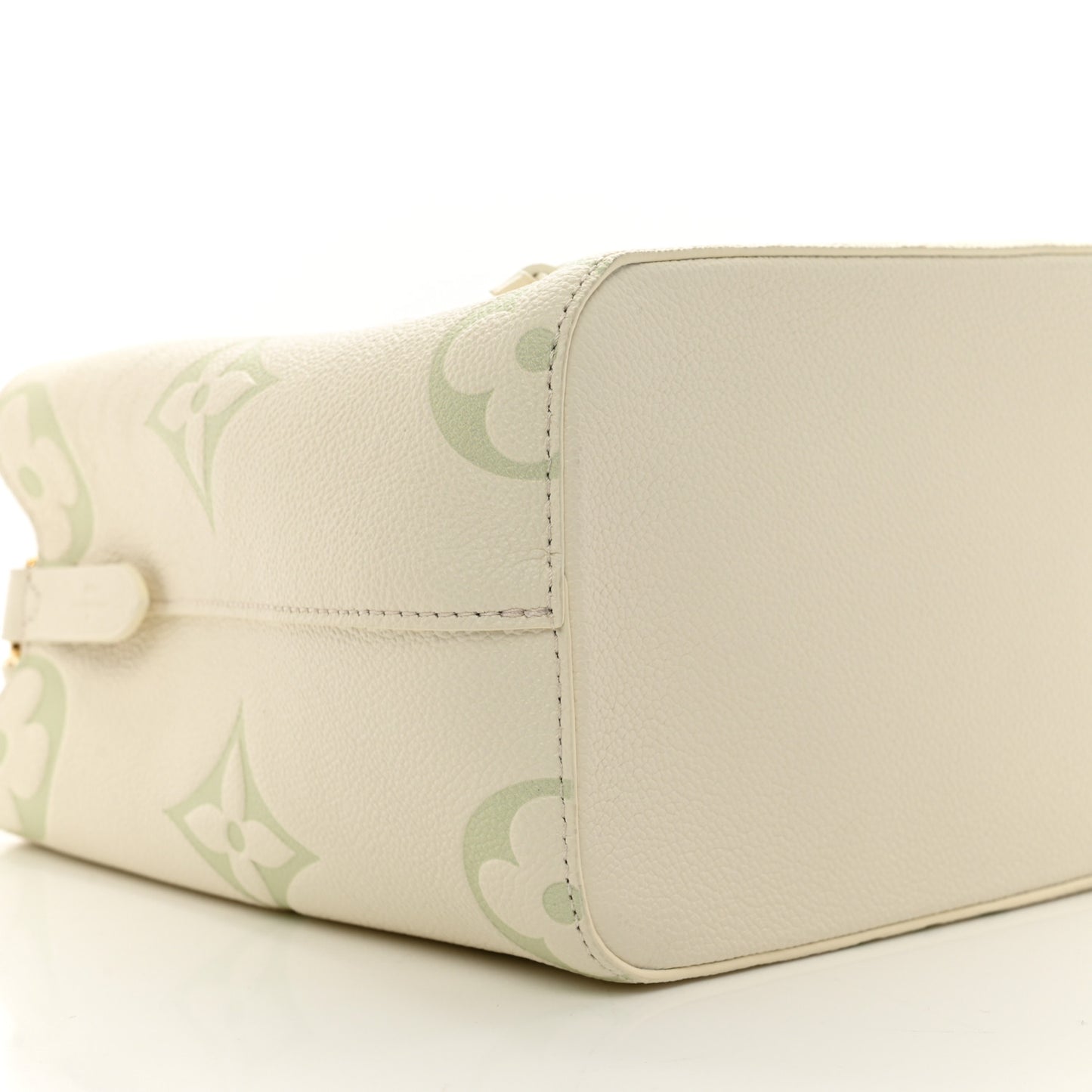 Empreinte Monogram Giant Neonoe BB Latte Matcha