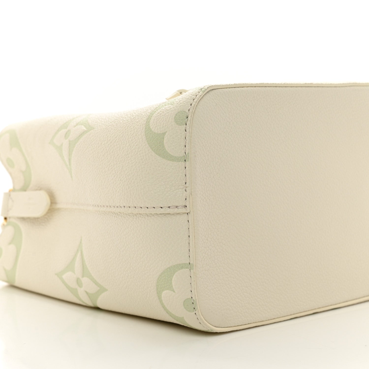 Louis Vuitton Empreinte Monogram Giant Neonoe BB Latte Matcha 9 of 10