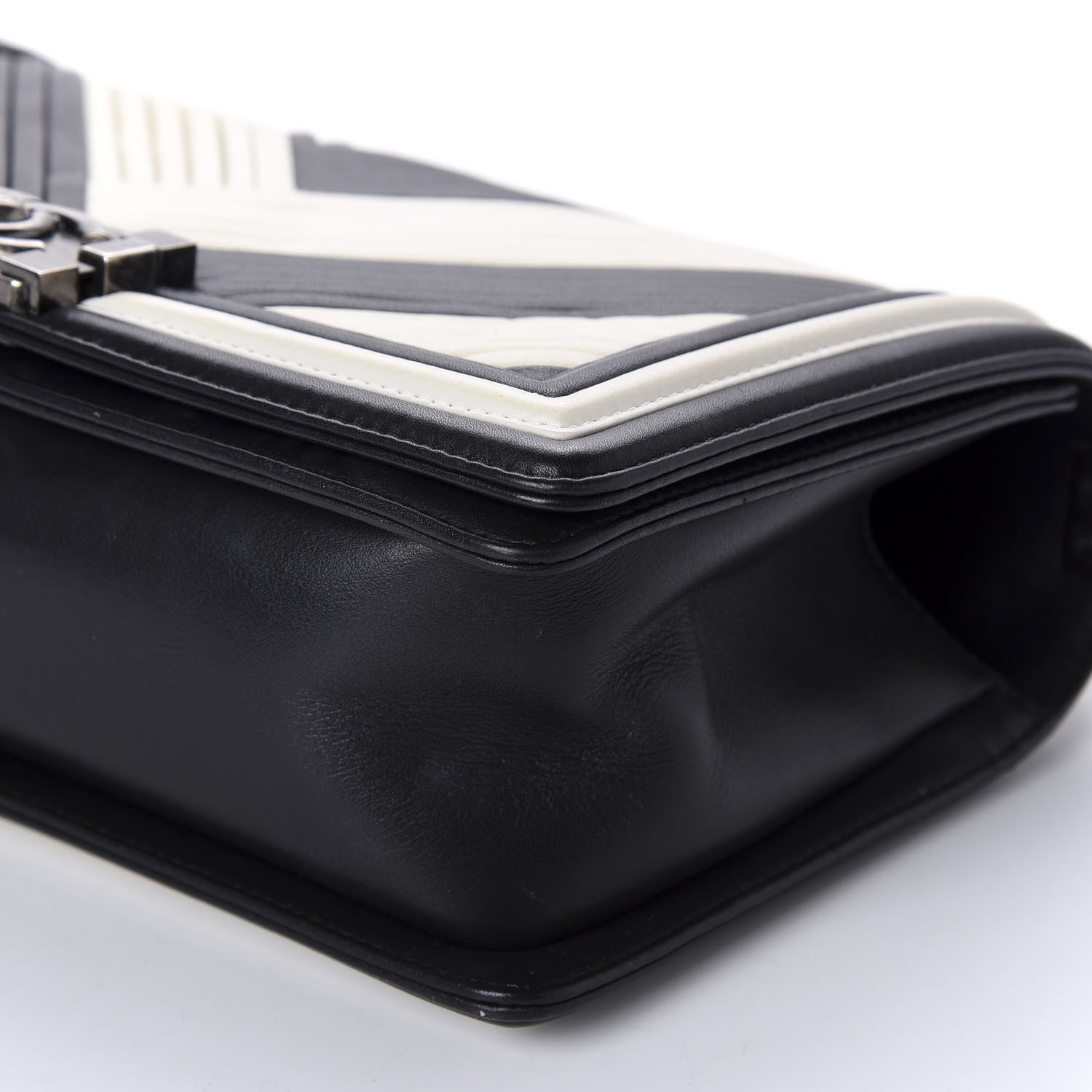 Chanel Calfskin Pleated Medium Boy In Rome Flap Black White 8 of 12