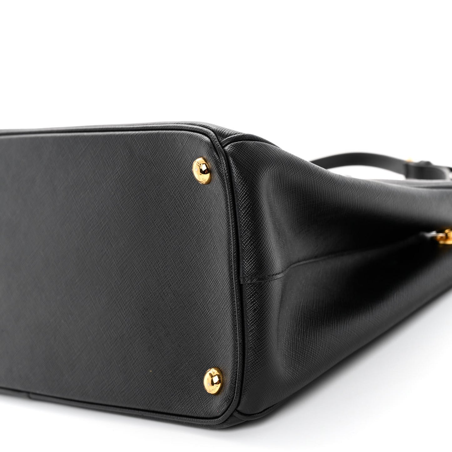 Saffiano Medium Galleria Double Zip Tote Black