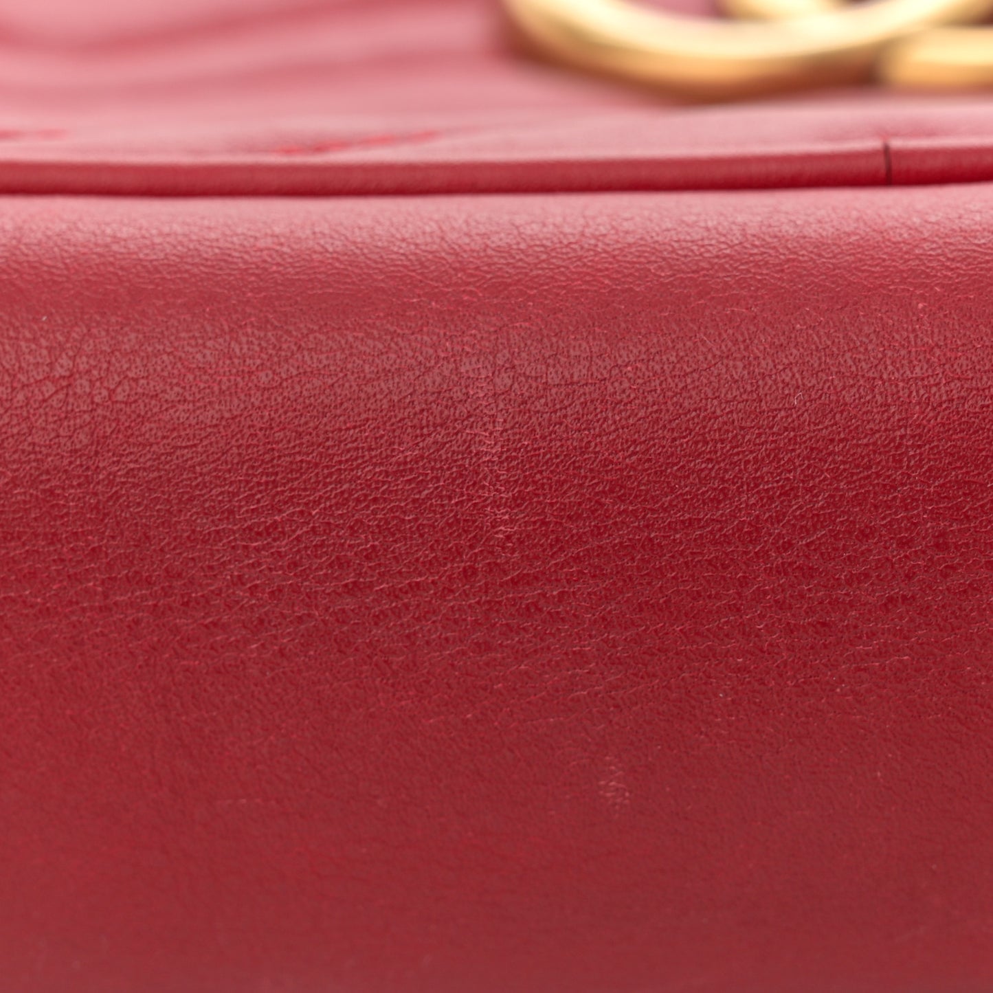 Calfskin Matelasse Small GG Marmont Chain Shoulder Bag Hibiscus Red