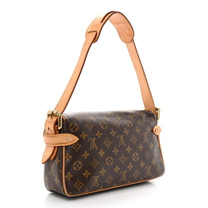 Louis Vuitton Monogram Hudson PM 3 of 19