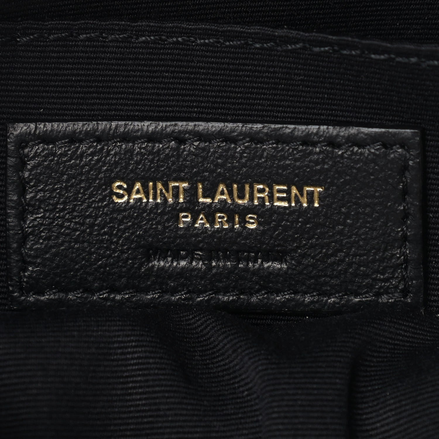 Saint Laurent Grain De Poudre Matelasse Chevron Quilted Round Vinyle Camera Bag Crema Soft 6 of 9