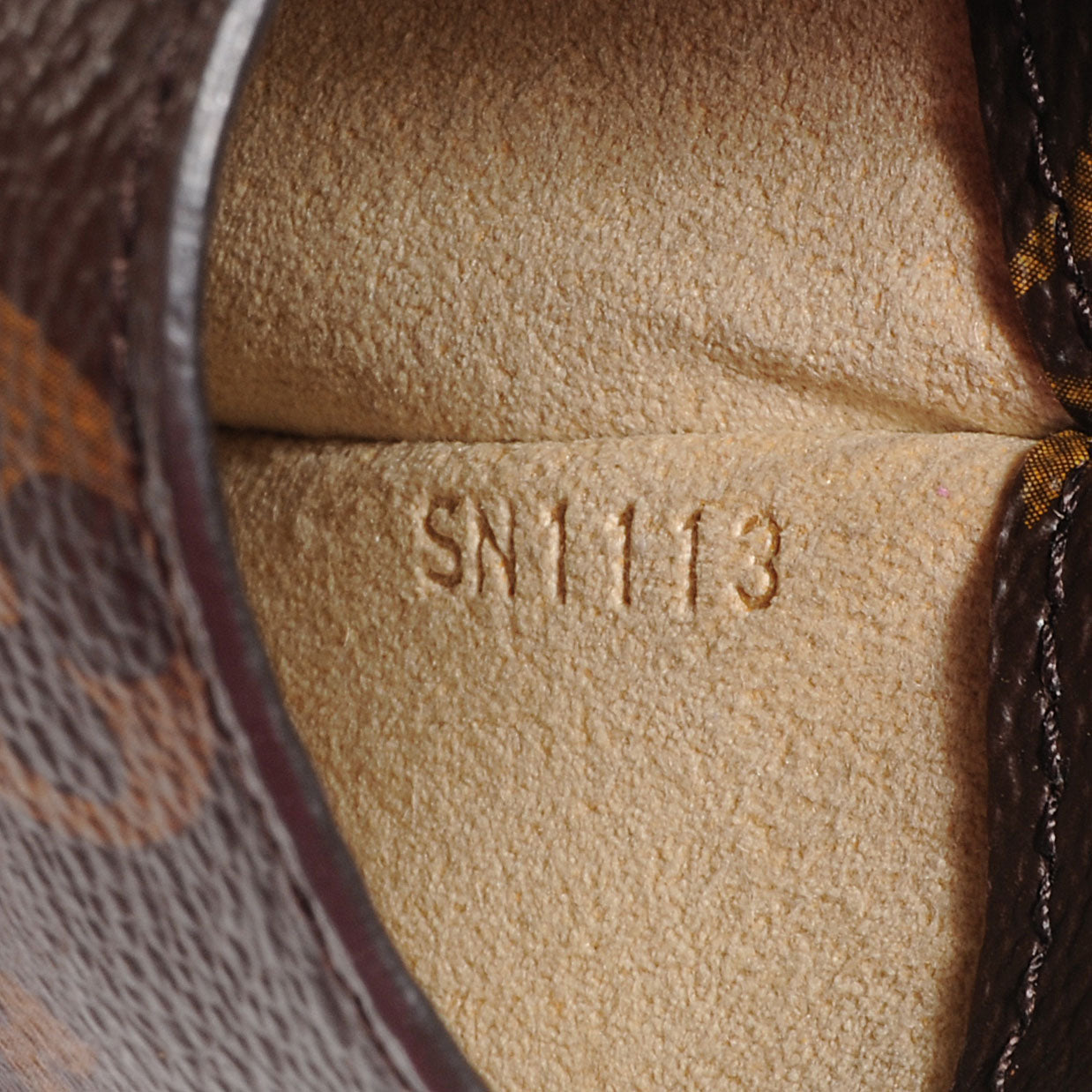 Louis Vuitton Monogram Sunglasses Case MM 6 of 6