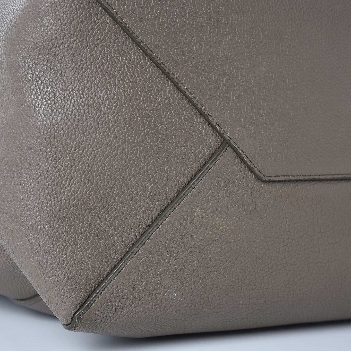 Soft Grained Calfskin Small Belt Cabas Phantom Taupe