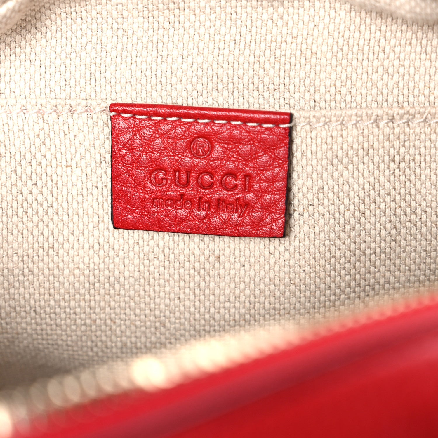 Gucci Pebbled Calfskin Small Soho Disco Bag Tabasco Red 1884870