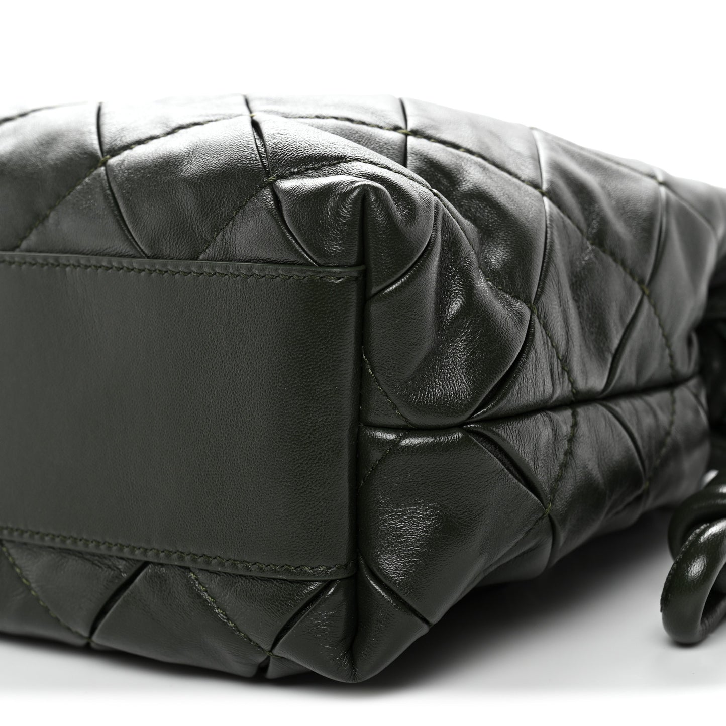 Calfskin Quilted Flamenco Knot Clutch Verde