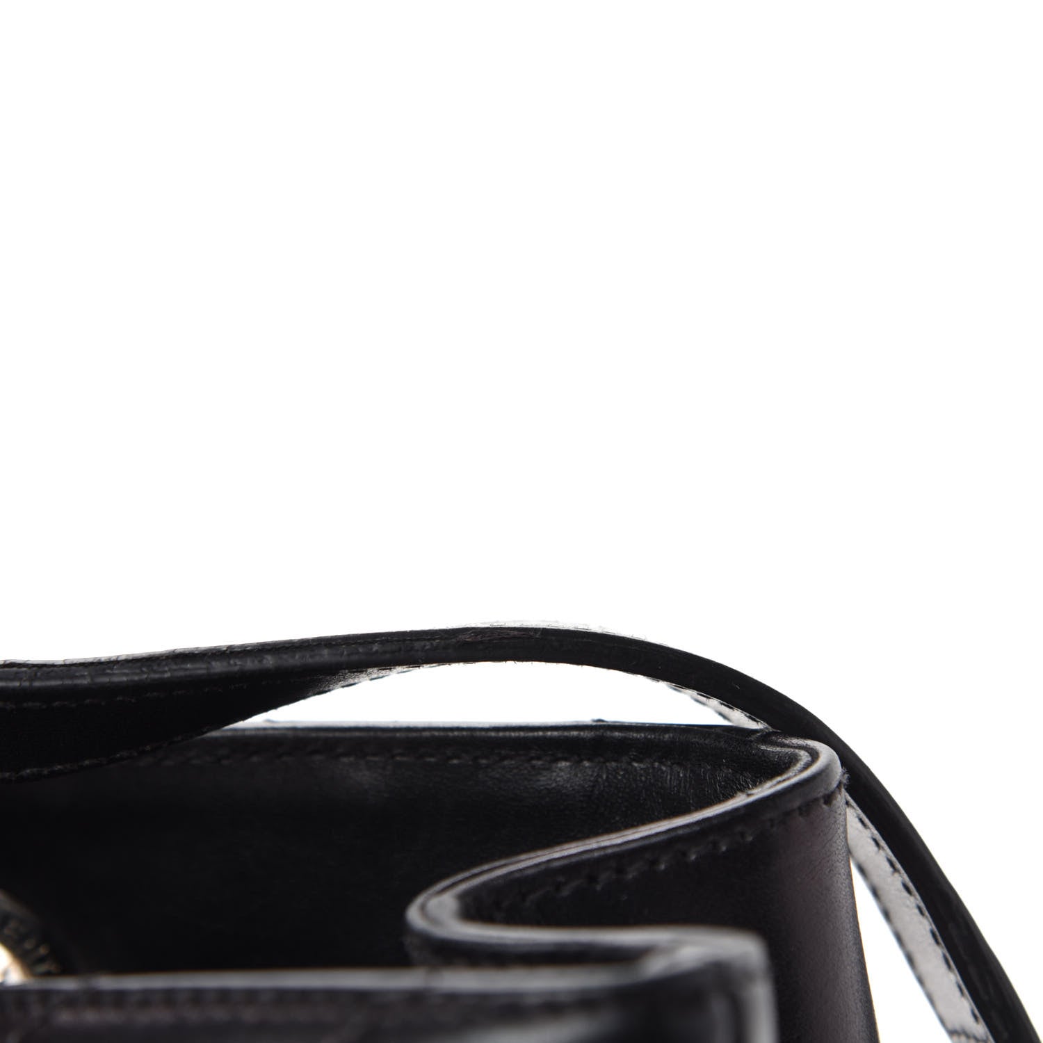 Saint Laurent Smooth Calfskin Matelasse Chevron Monogram Shopping Bag Black 12 of 16