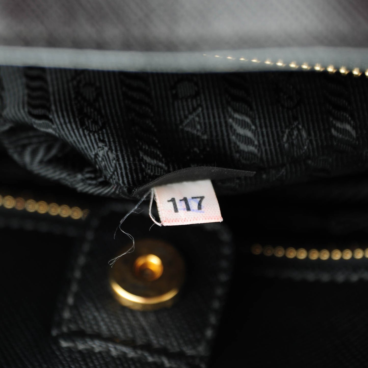 Saffiano Lux Large Tote Nero Black
