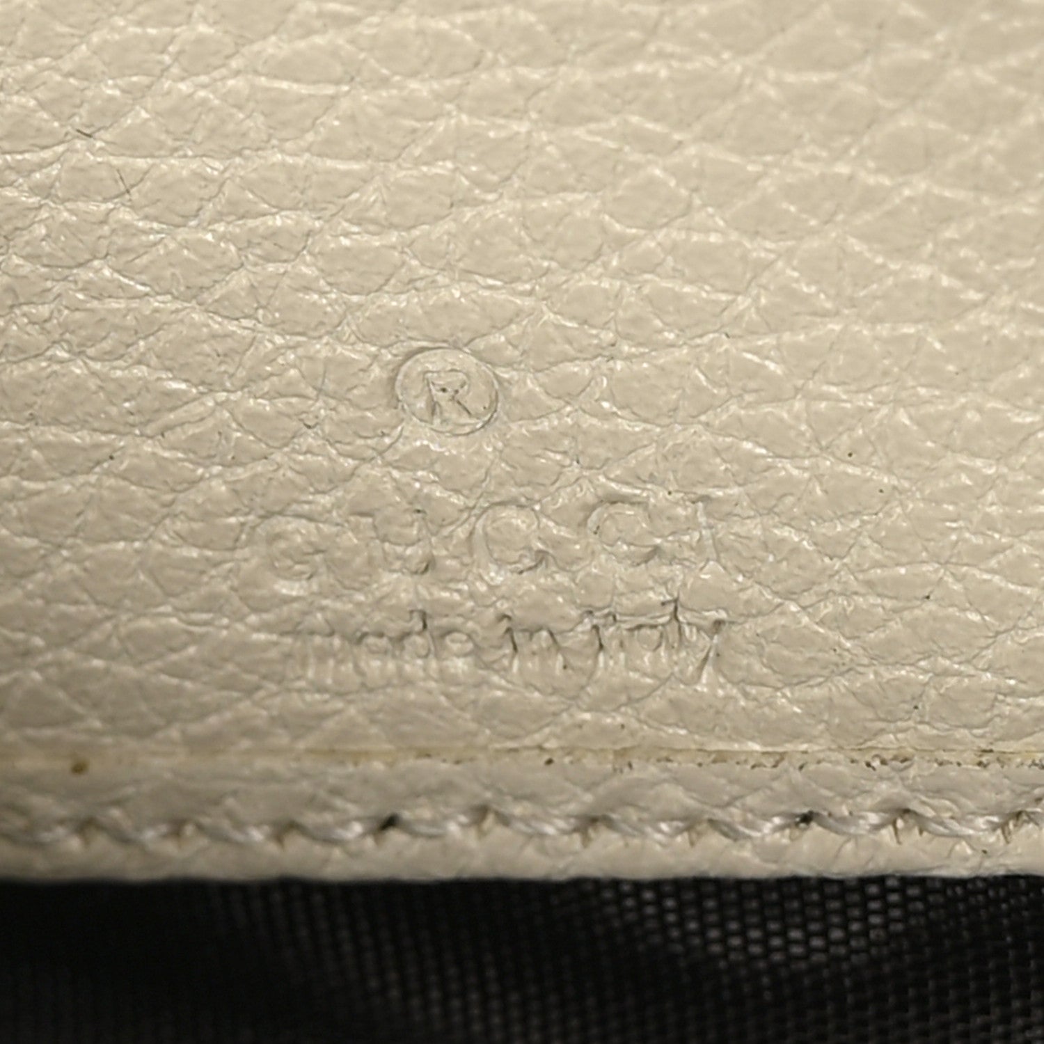Gucci Calfskin Logo Zip Around Wallet White 6 of 6