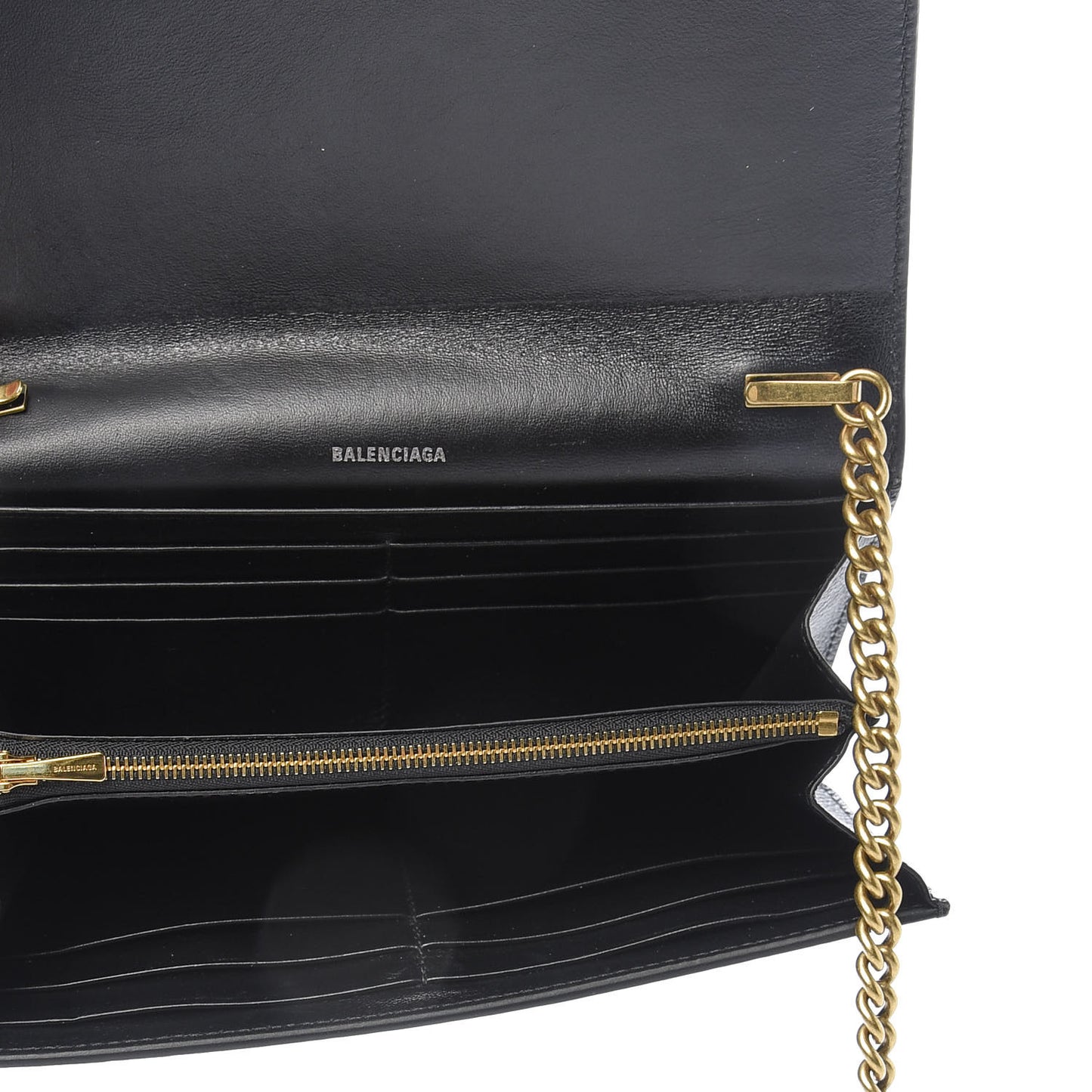 Grained Calfskin Logo Cash Continental Wallet on Chain Black White