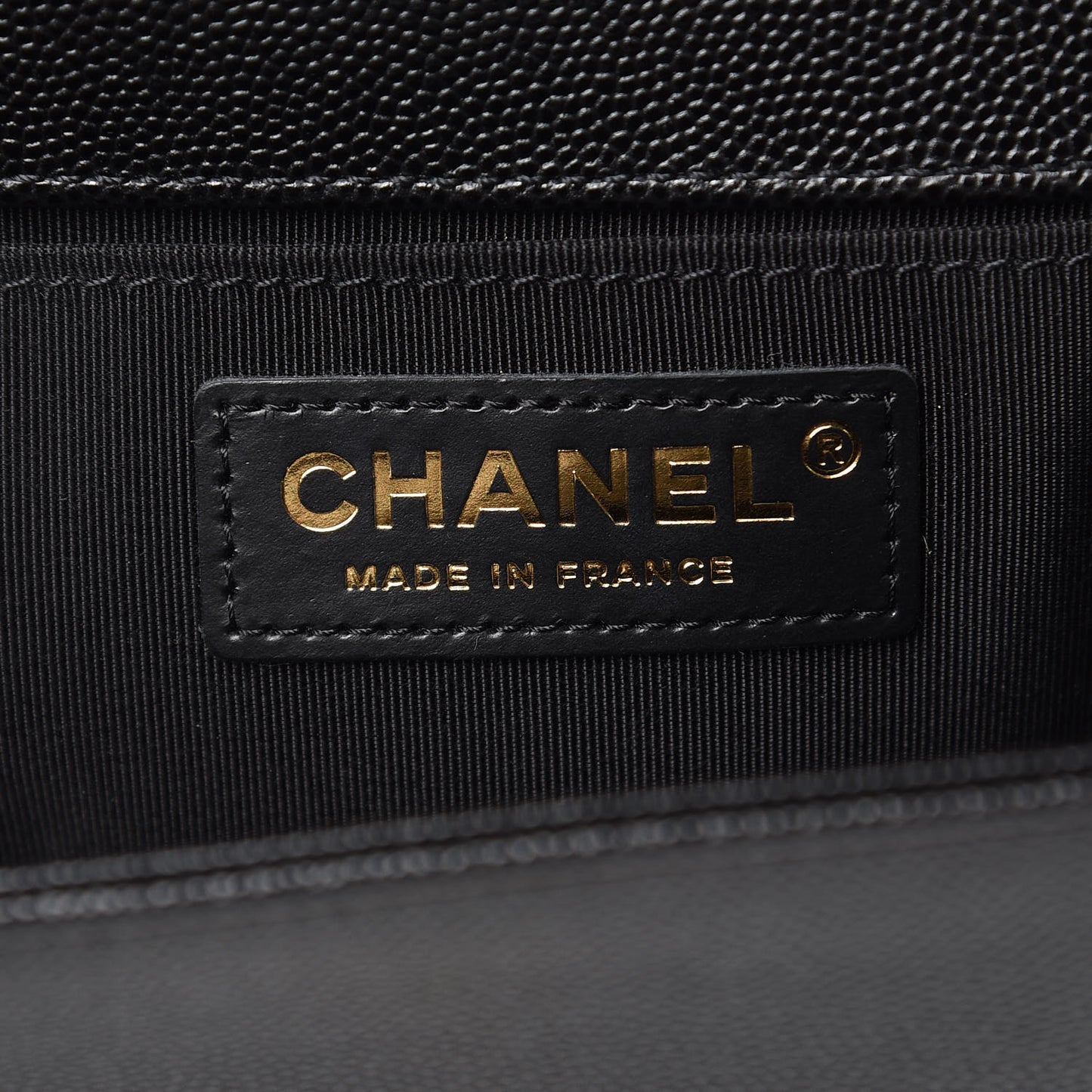 Caviar Quilted Medium Boy Flap Black
