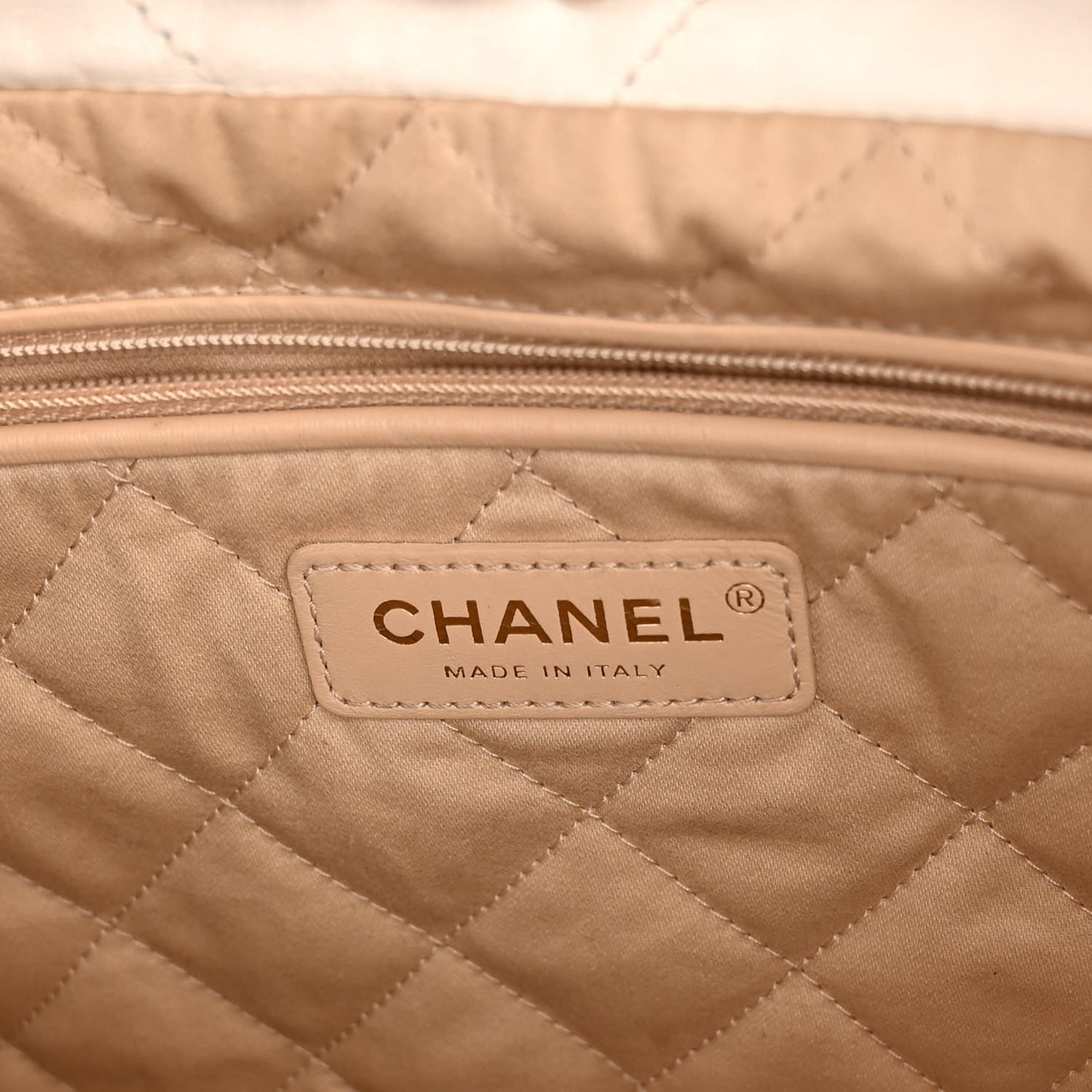 Shiny Calfskin Quilted Small Chanel 22 White