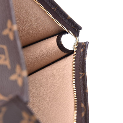 Louis Vuitton Monogram Toiletry Pouch 26 6 of 10