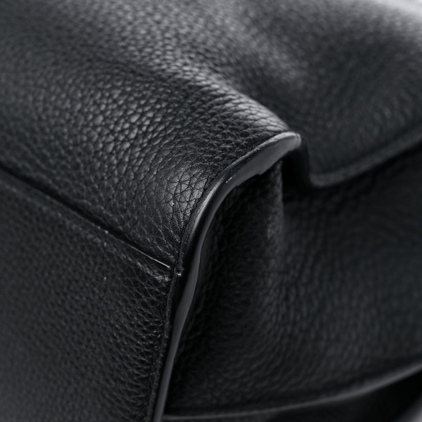 Grained Calfskin Large Thin Sac De Jour Black
