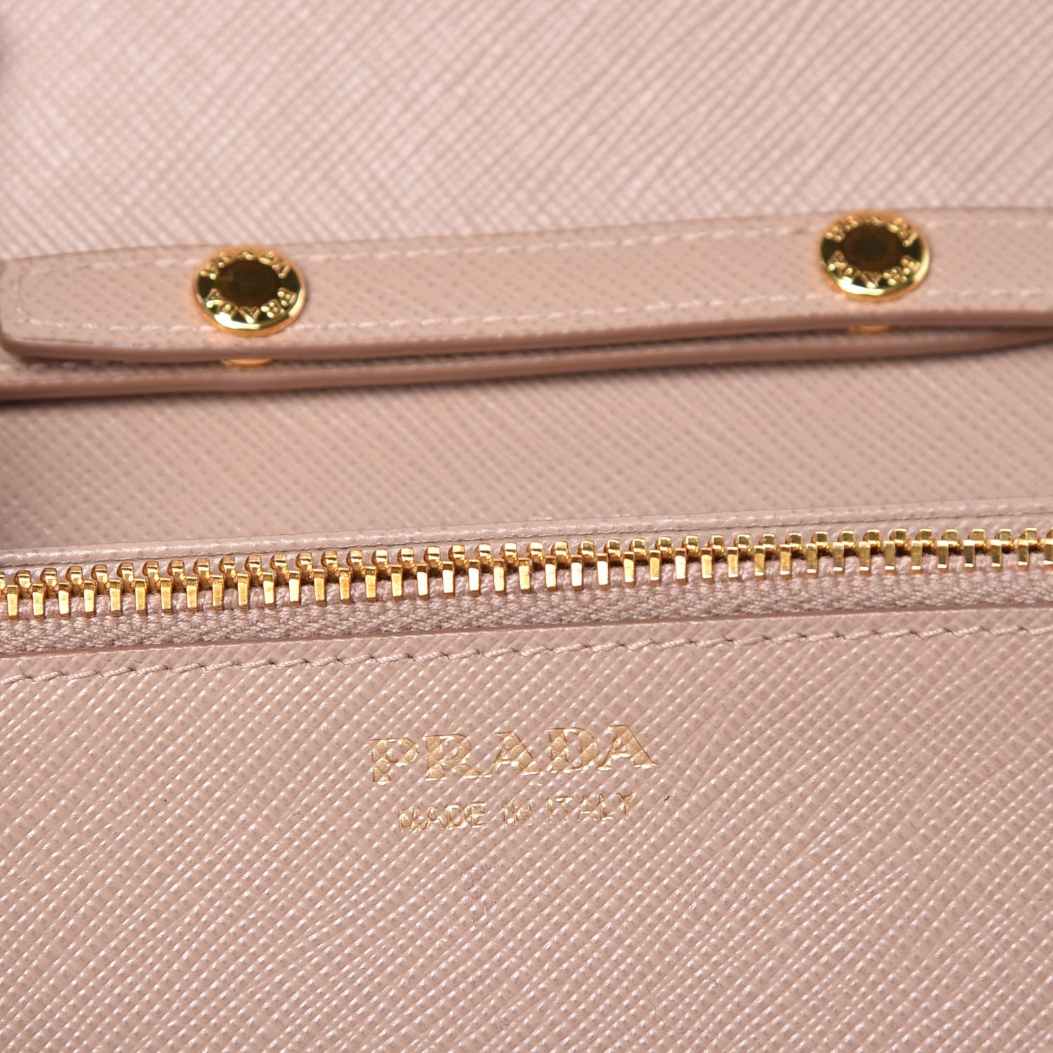 Prada Saffiano Metal Oro Chain Wallet Cammeo 6 of 7