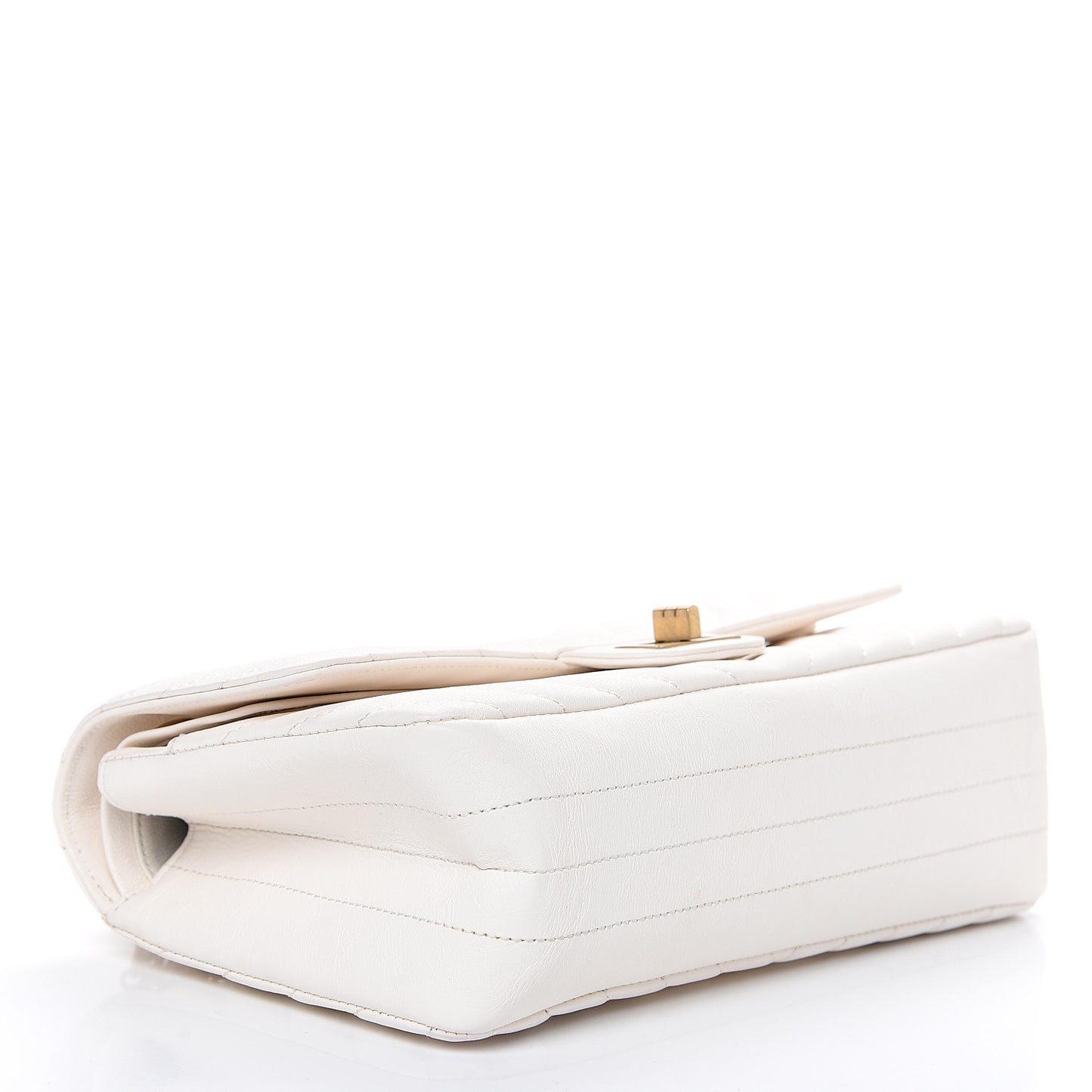 Aged Calfskin Chevron Quilted 2.55 Reissue 225 Flap White