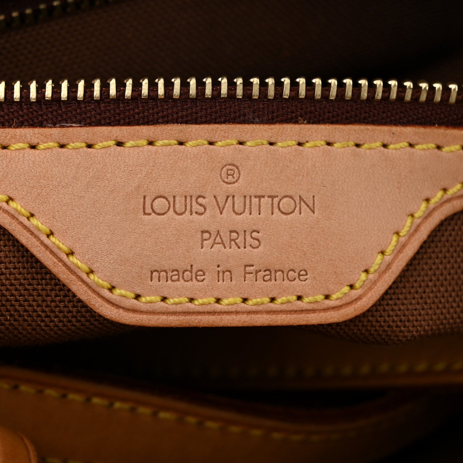 Louis Vuitton Monogram Trotteur 6 of 11