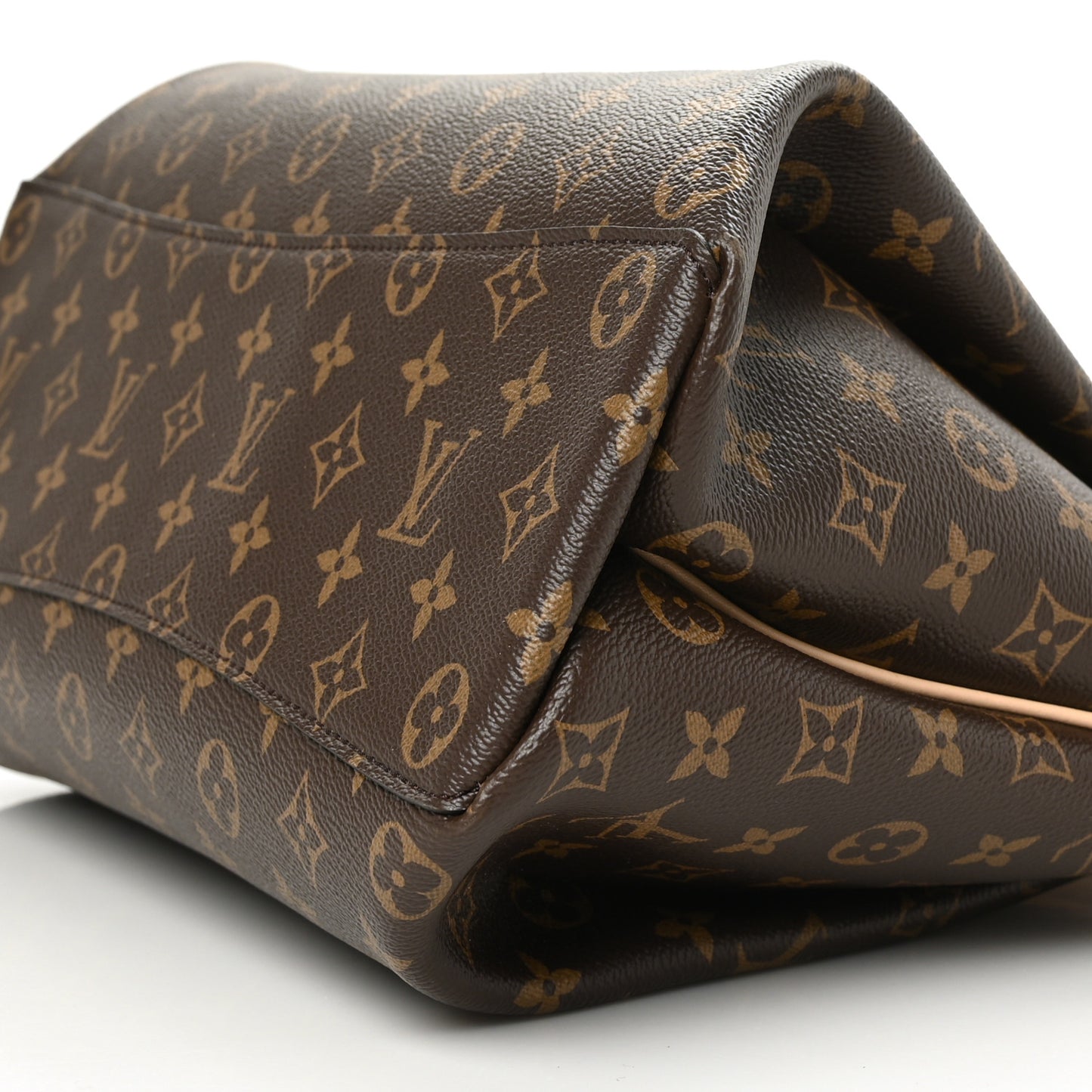 Monogram Rivoli MM