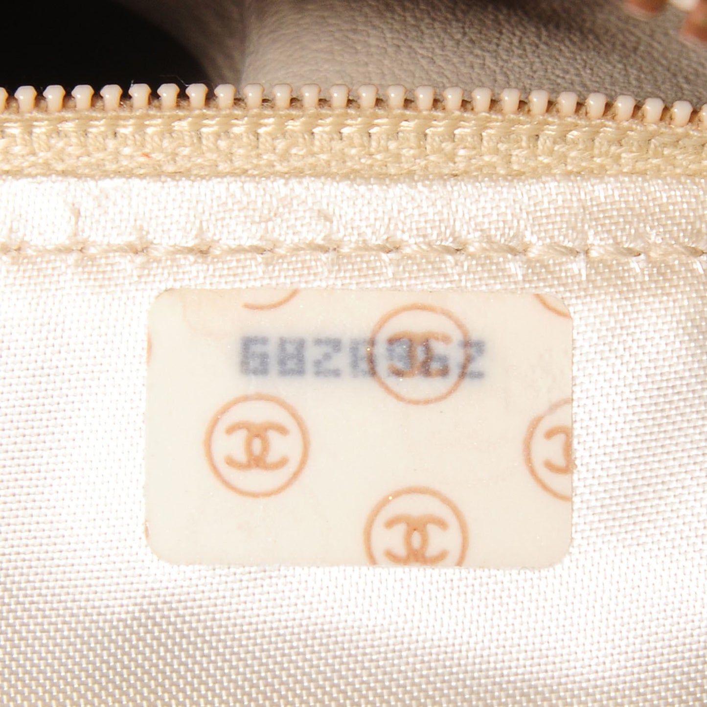 Lambskin Quilted Camera Case Beige Clair