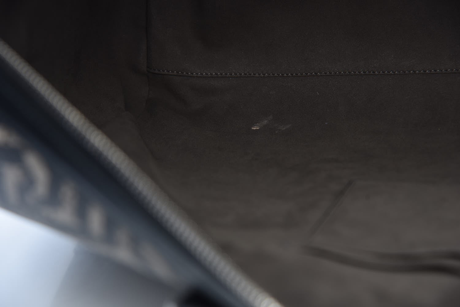 Gucci GG Supreme Monogram Caleido Medium Duffle Black 9 of 9