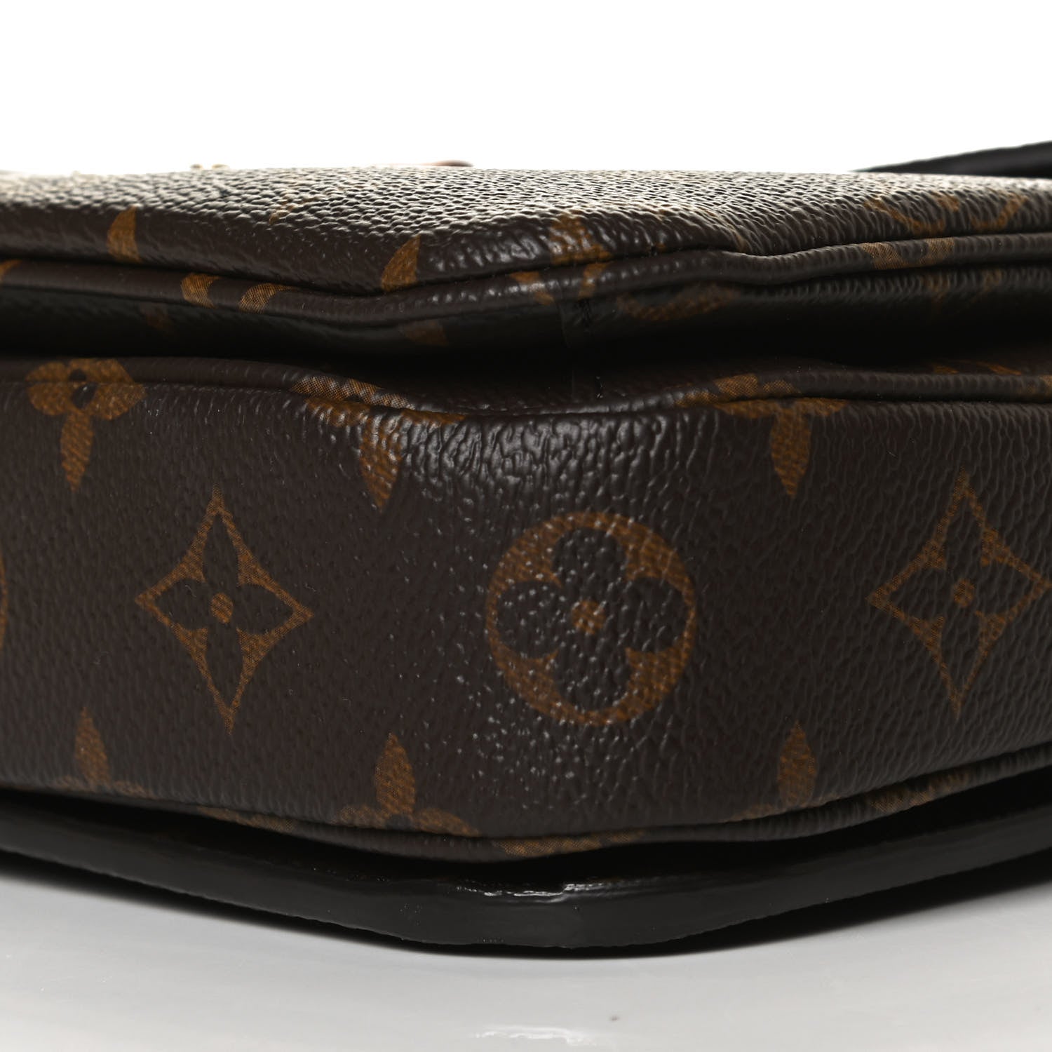 Louis Vuitton Monogram Pochette Metis 10 of 14