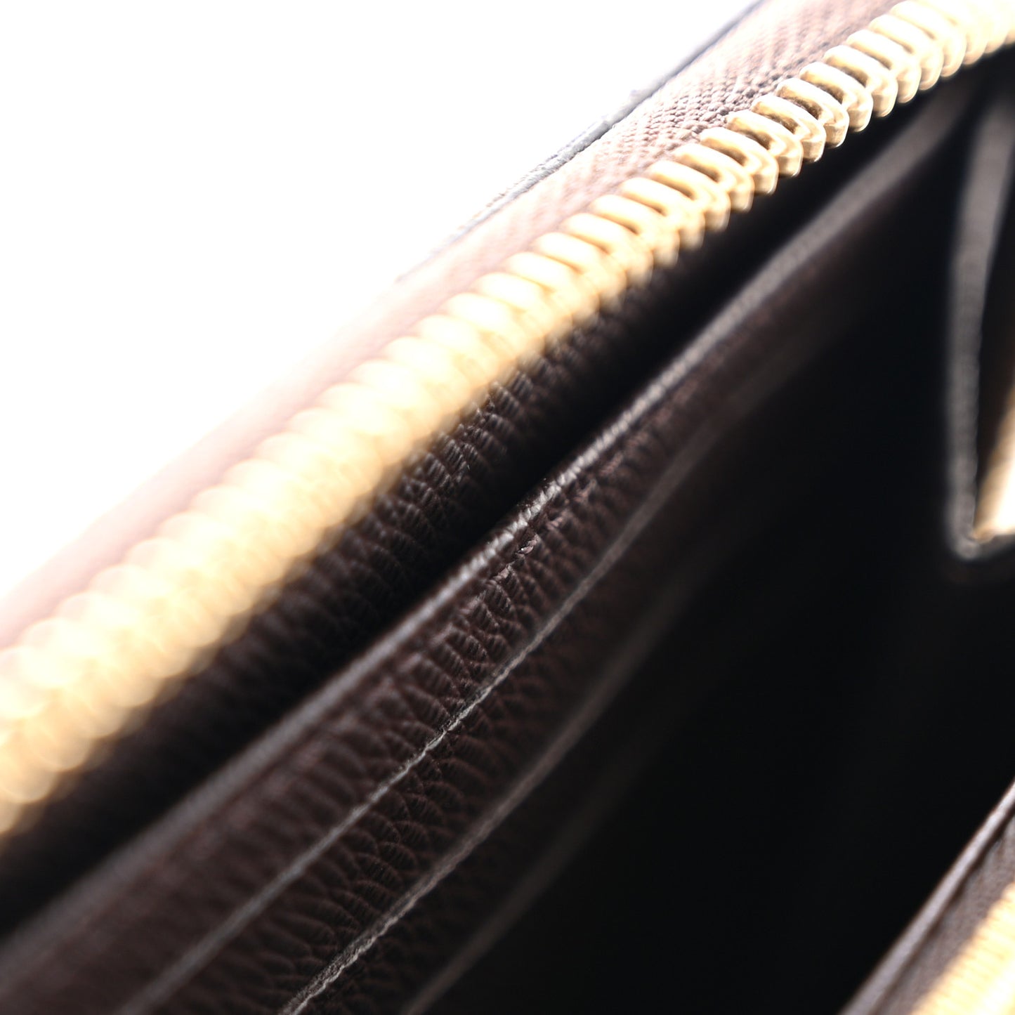 Damier Ebene Zippy Wallet