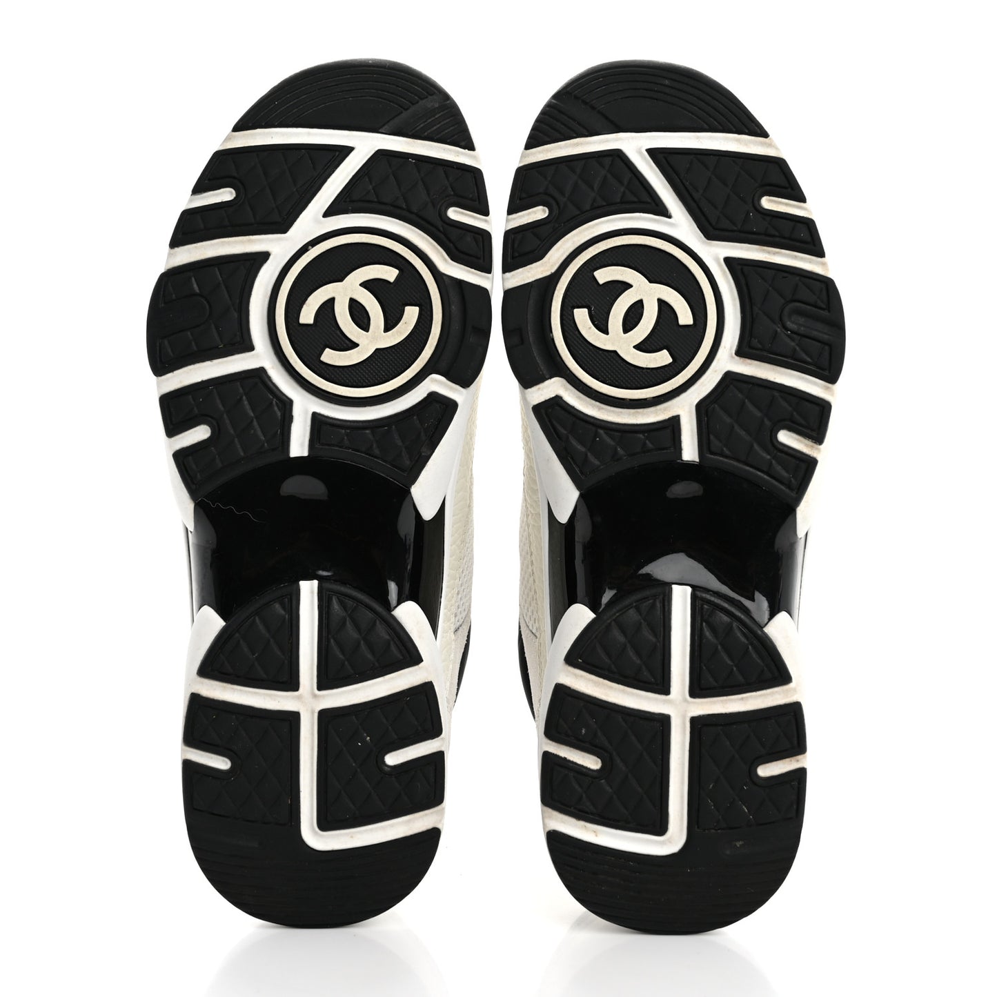 Mesh Suede Calfskin Grained Calfskin Womens CC Sneakers 38 White Black