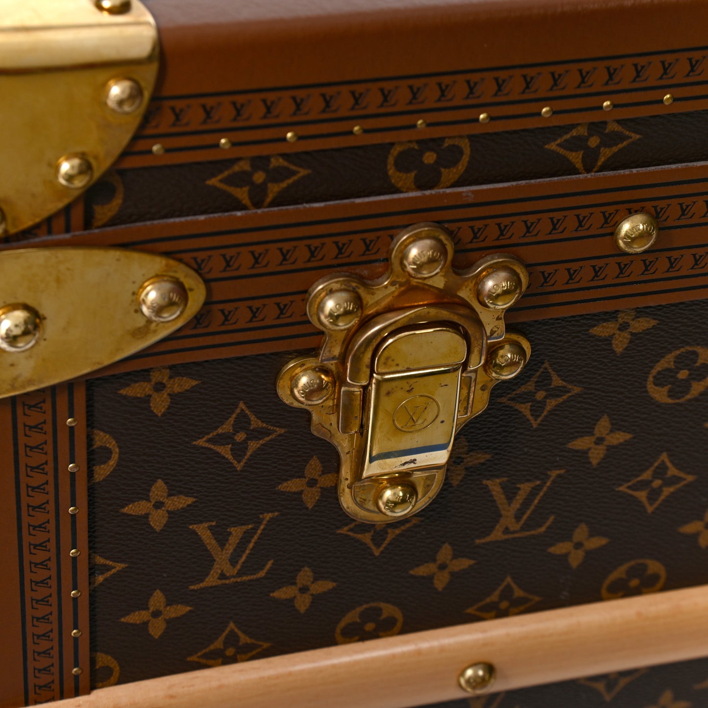 Monogram Malle Courrier Lozine Trunk 110