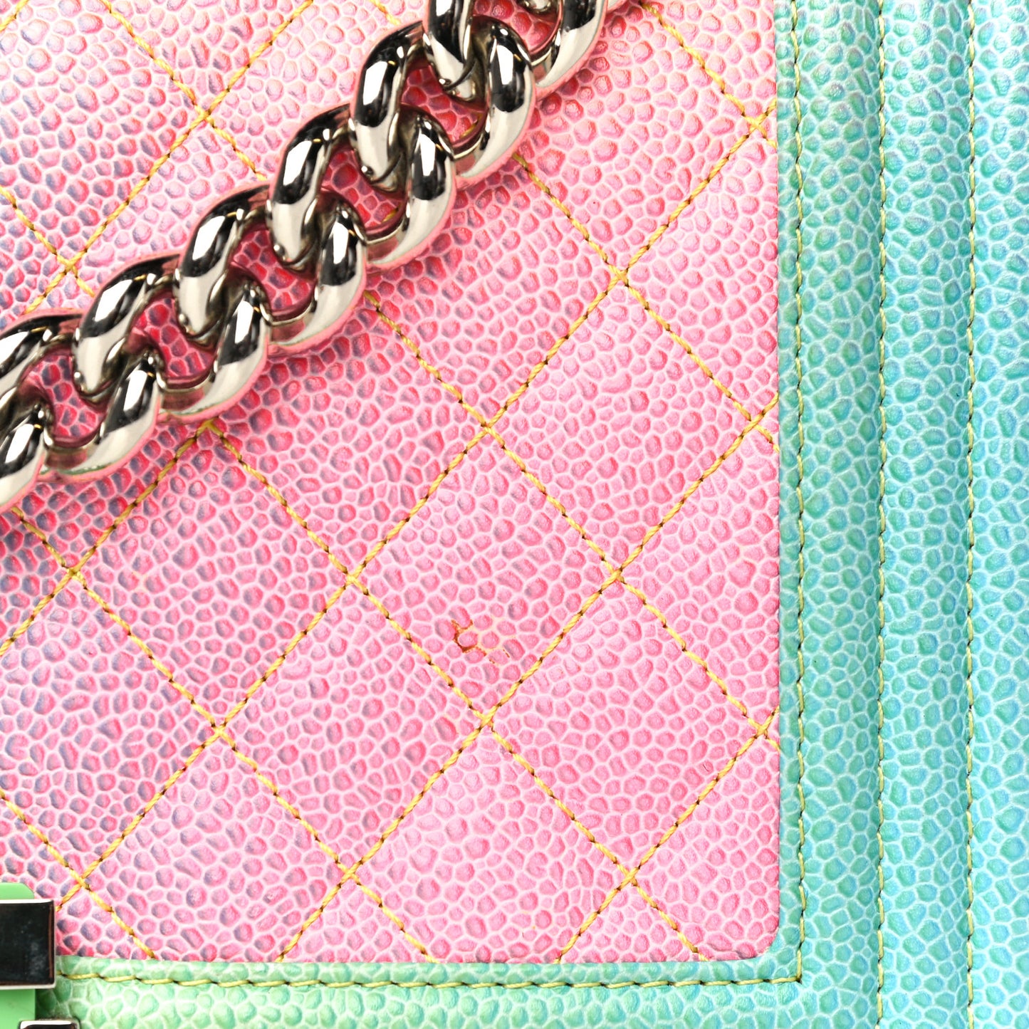 Caviar Quilted Medium Cuba Rainbow Boy Flap Multicolor