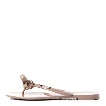 Valentino Garavani PVC Jelly Rockstud Bow Thong Sandals 40 Poudre 1 of 10