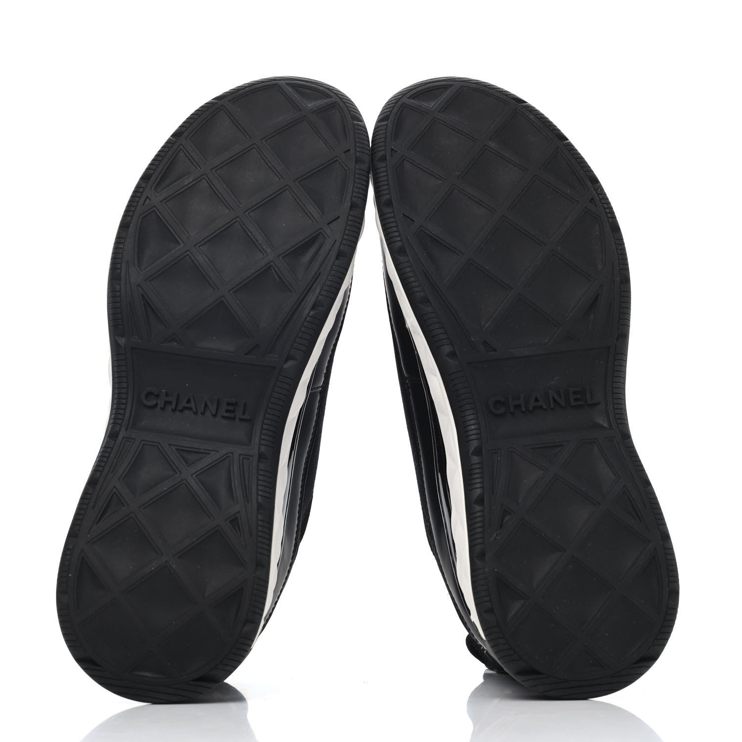 Chanel Velvet Calfskin Mixed Fibers CC Sneakers 38 Black 4 of 4