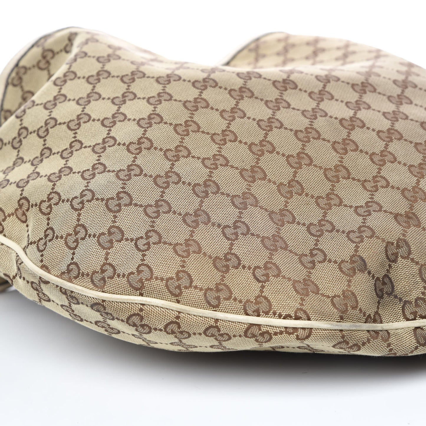 Monogram Large Wave Hobo Off White