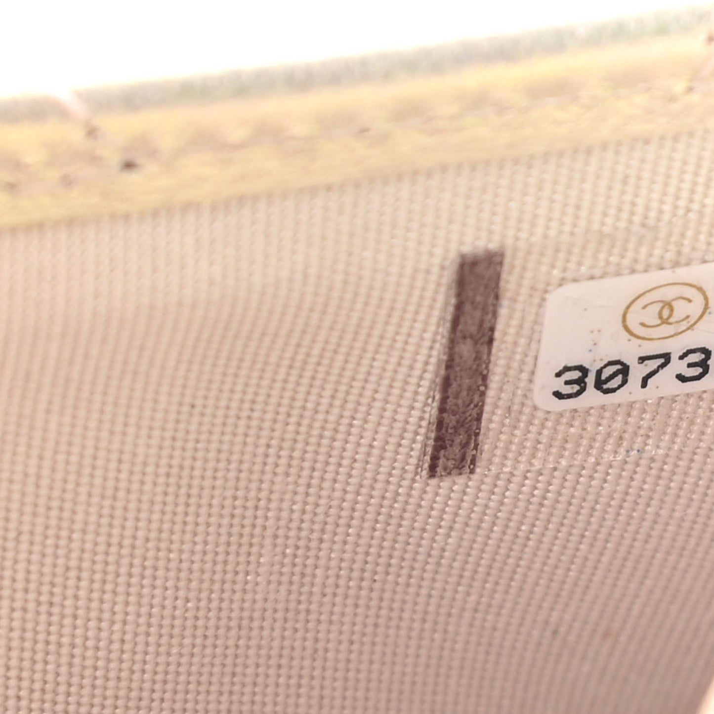 Iridescent Lambskin Quilted Card Holder Ivory