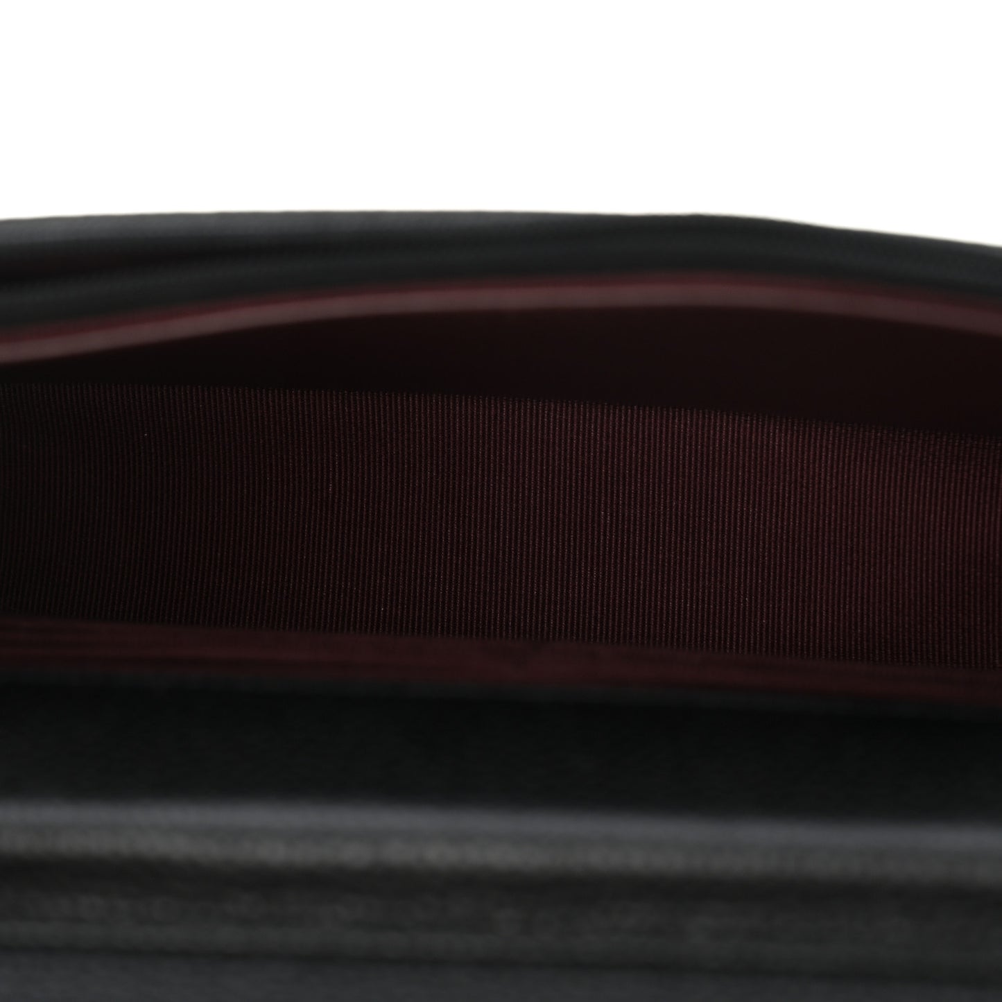 Caviar Quilted Wallet On Chain Black