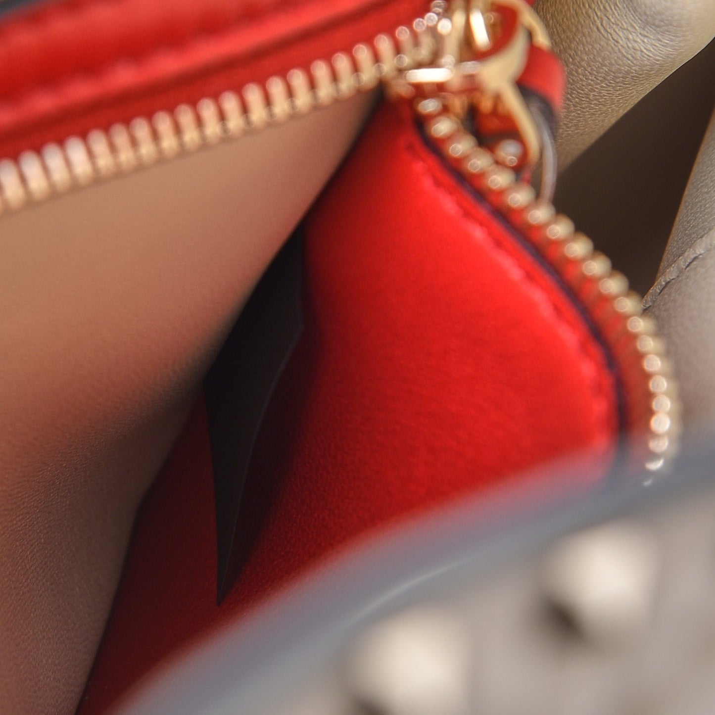 Nappa Medium Rockstud Spike Shoulder Bag Light Ivory