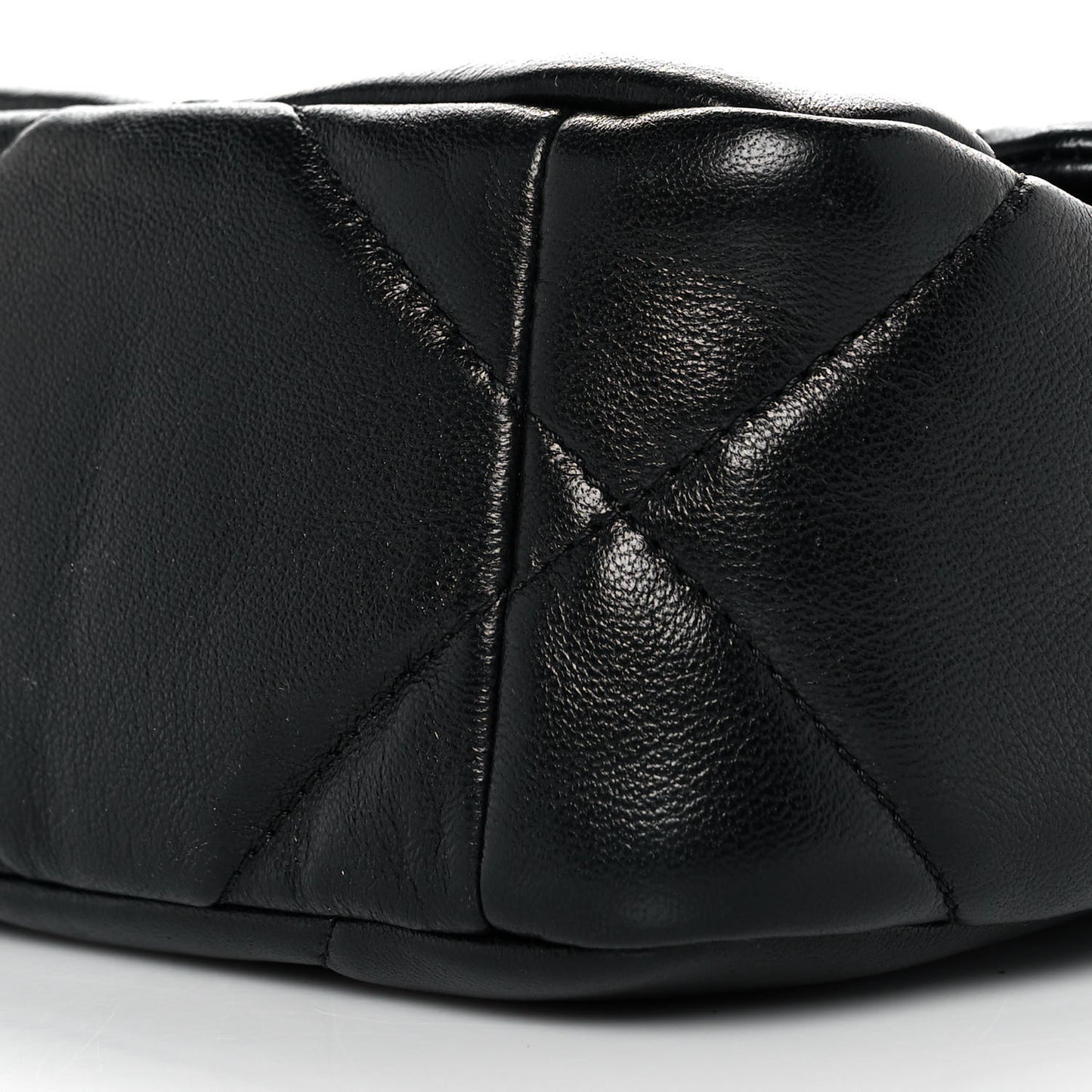 Shiny Goastskin Quilted Medium Chanel 19 Flap Black