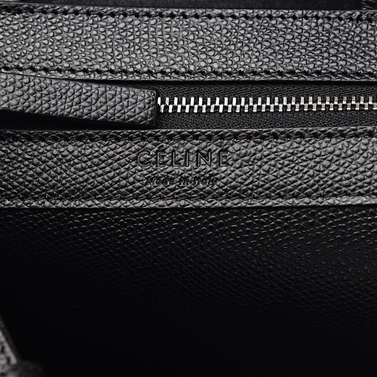 Grained Calfskin Small Vertical Cabas Black