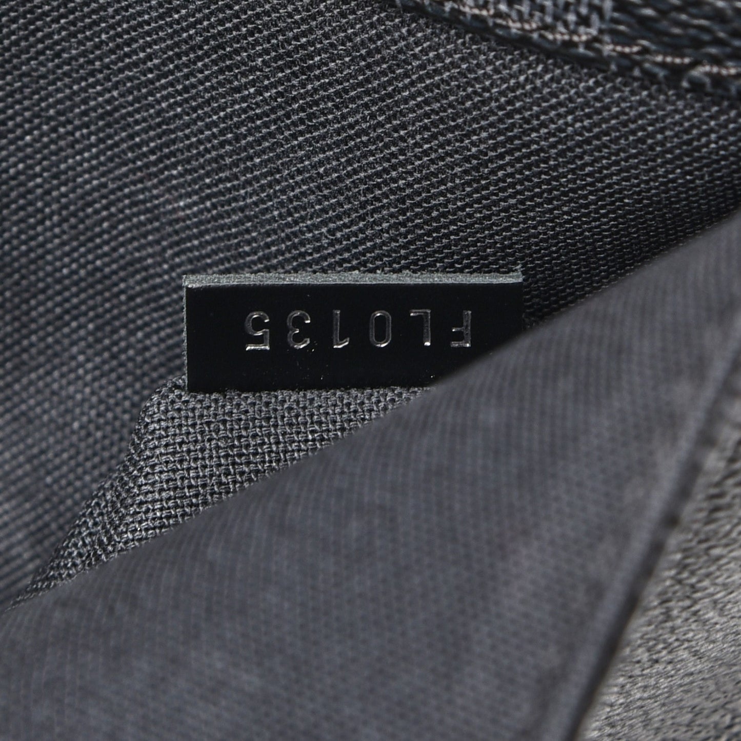 Damier Graphite District GM
