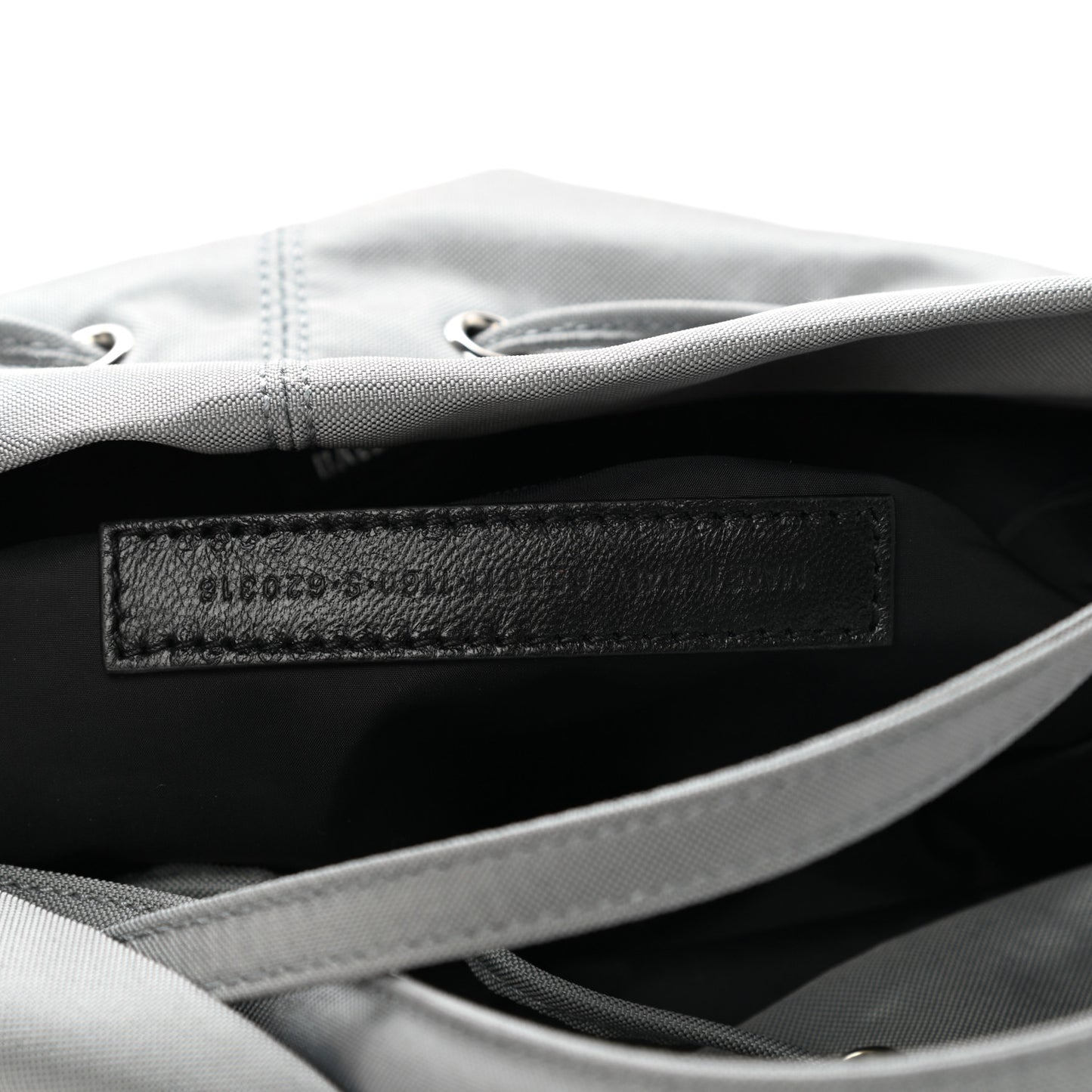 Nylon Wheel Logo Bucket Bag XS Gris Cendre