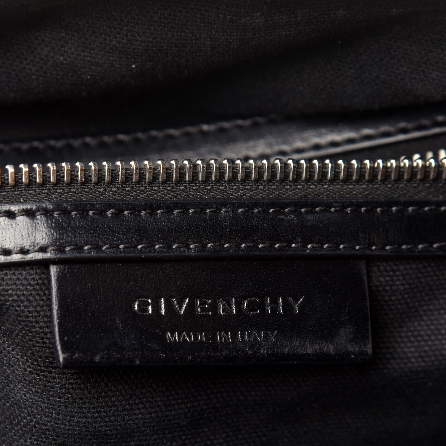 Givenchy Shiny Lord Calfskin Small Antigona Black 15 of 36