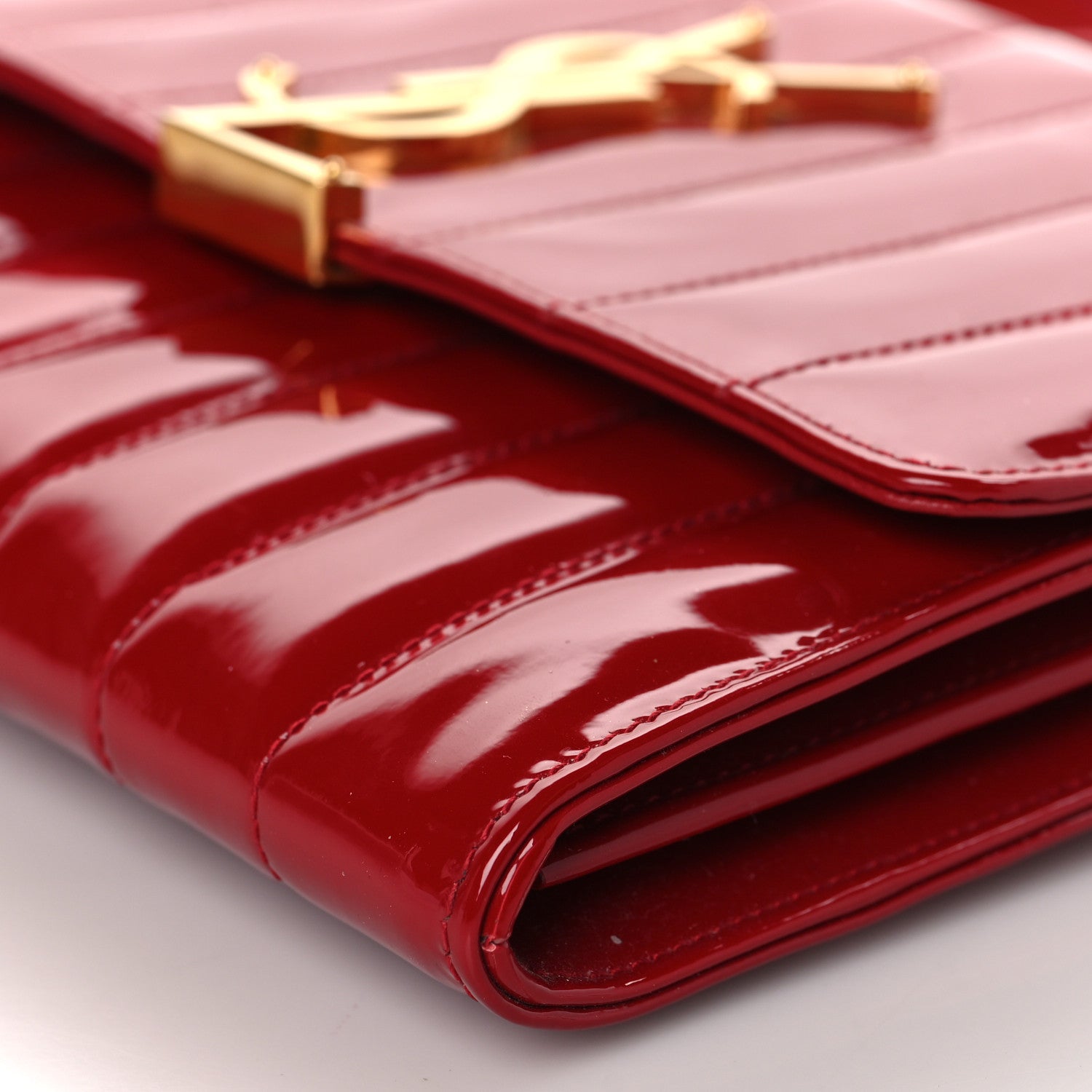 Saint Laurent Patent Calfskin Matelasse Vicky Chain Wallet Rouge Eros 8 of 8