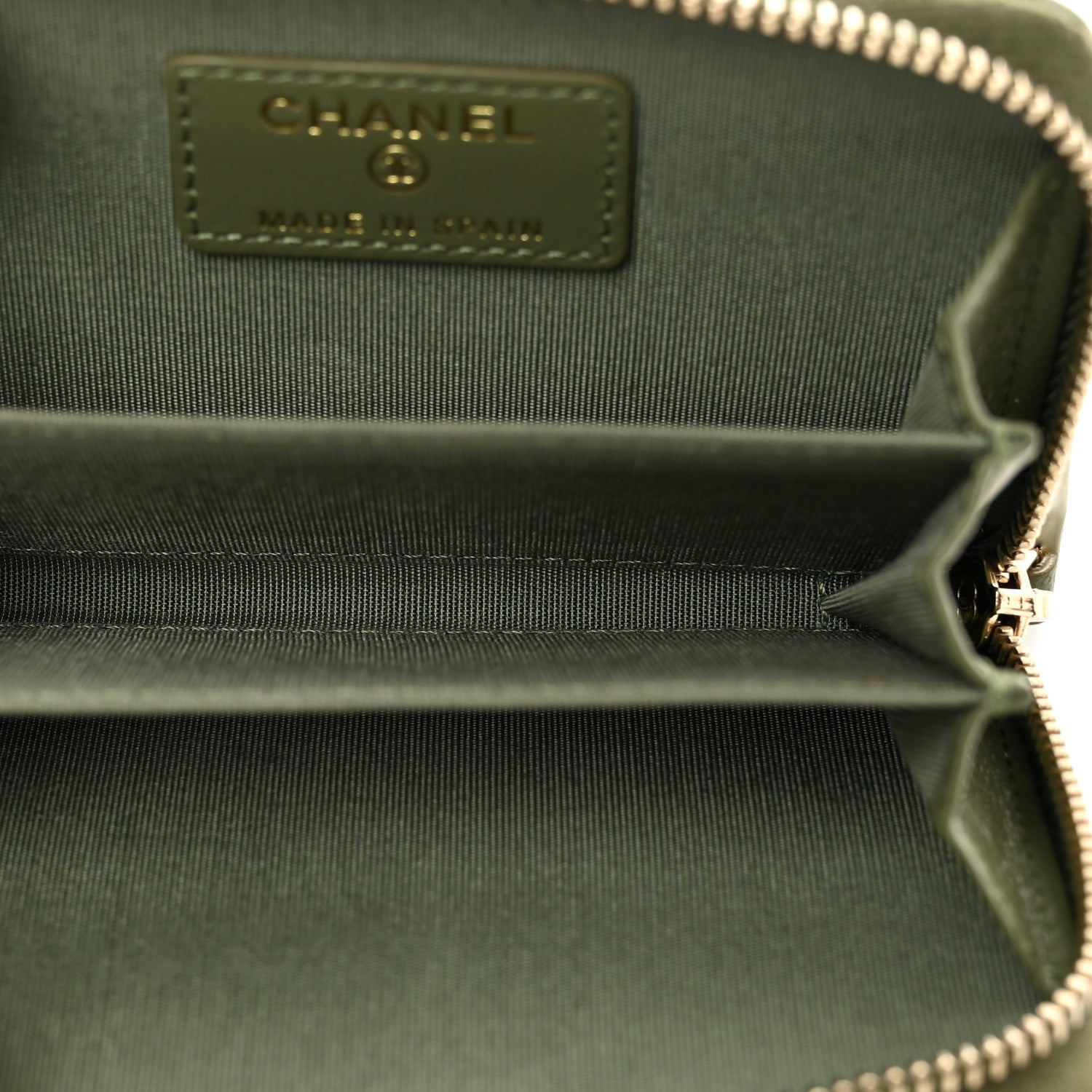 Chanel Lambskin Quilted 19 Zip Around Coin Purse Wallet Green 5 of 9