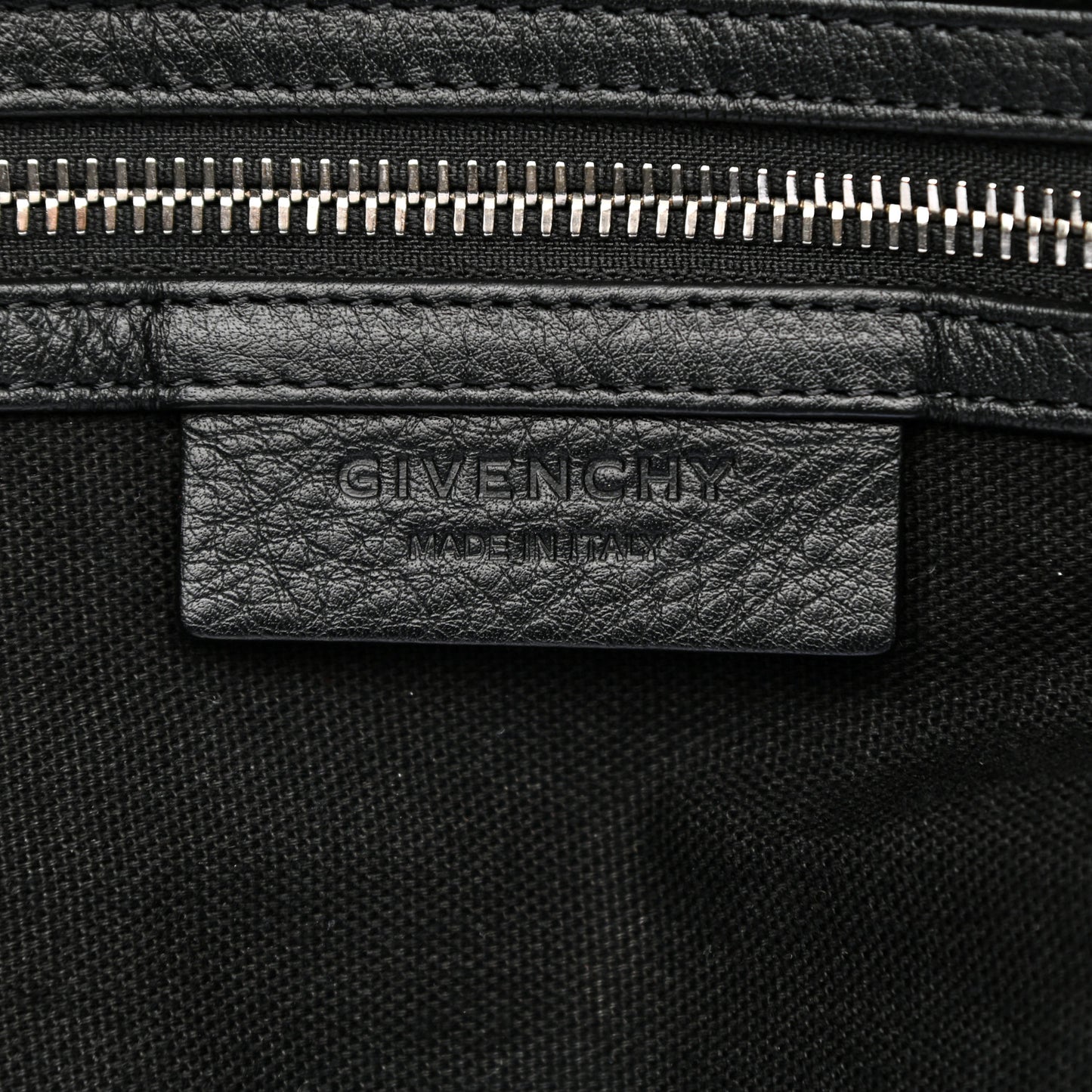 Pebbled Calfskin Small Nightingale Black