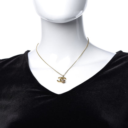 Chanel Resin CC Camellia Flower Necklace Gold 2 of 7
