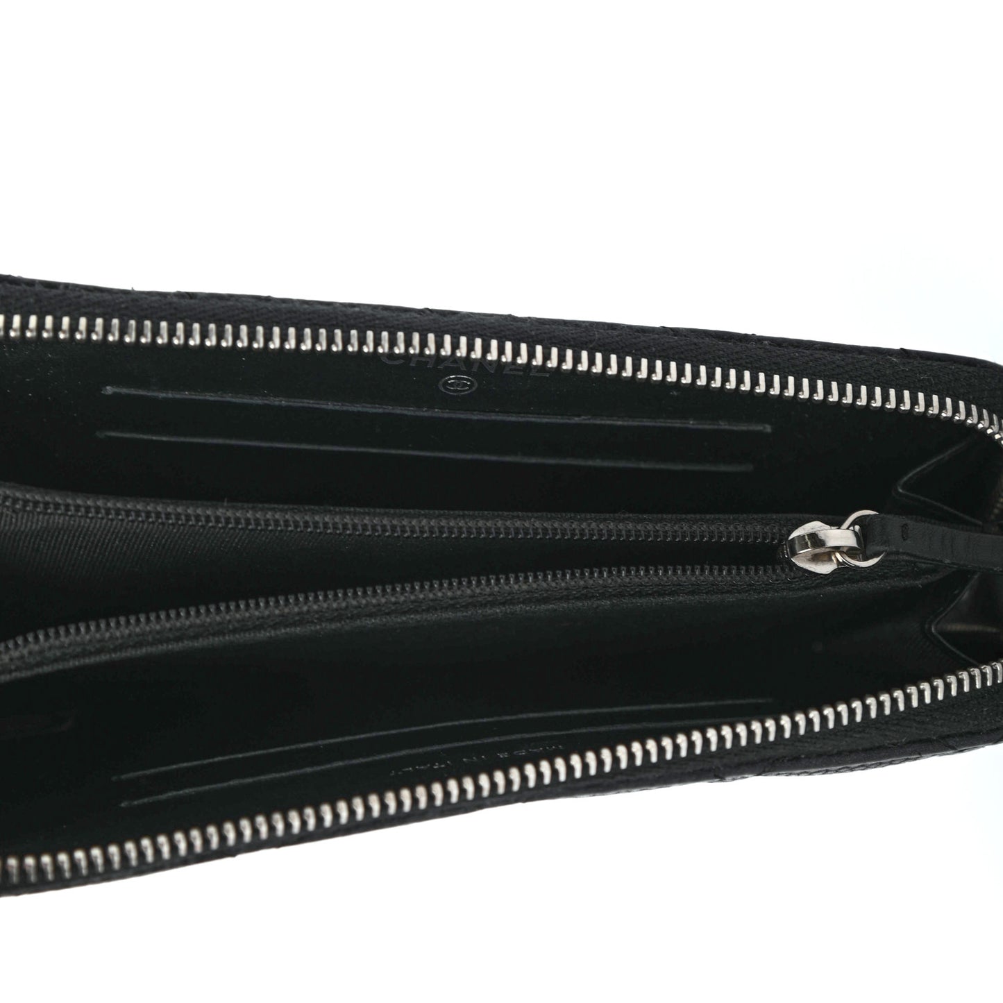 Caviar Quilted Small Zip Around Wallet Black