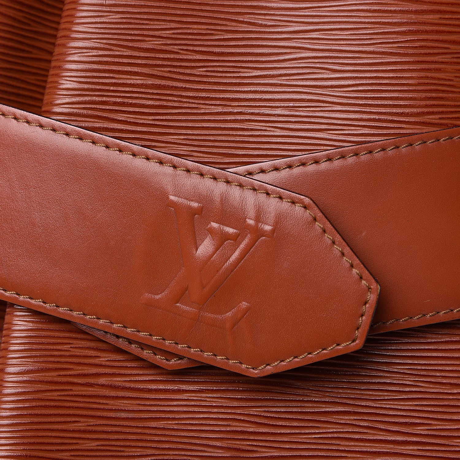 Louis Vuitton Epi Sac D'Epaule GM Kenyan Fawn 11 of 11