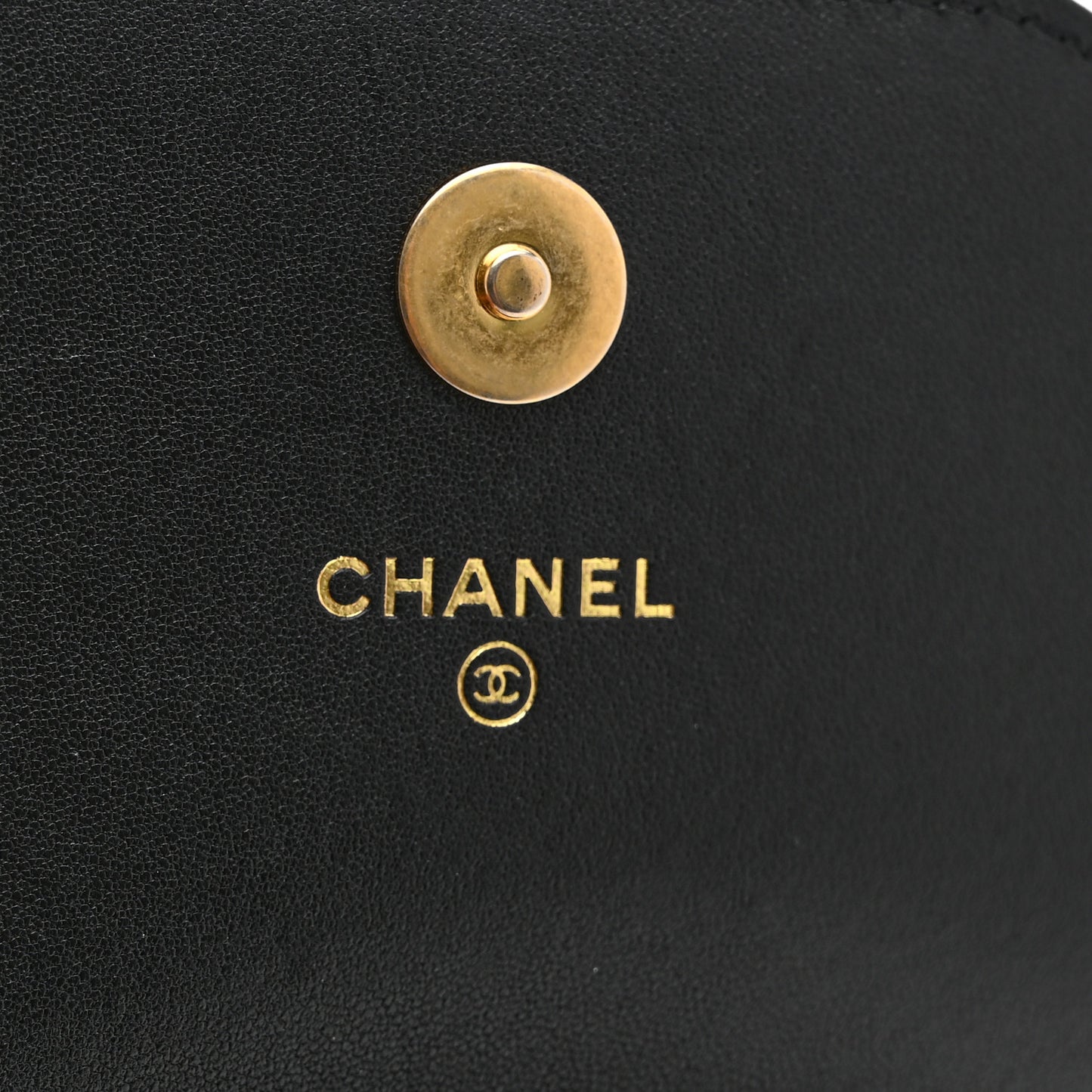 Lambskin Quilted Chanel 19 Phone Holder With Chain Black