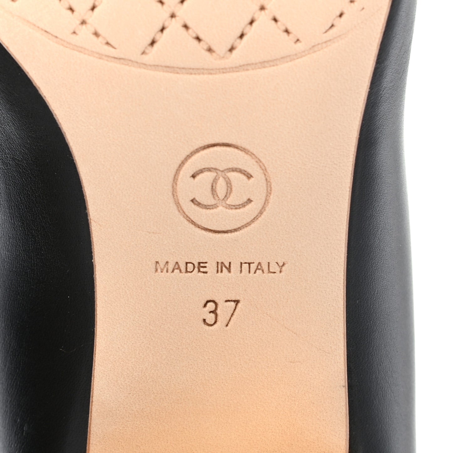 Lambskin Camellia Cap Toe Pumps 37 Black